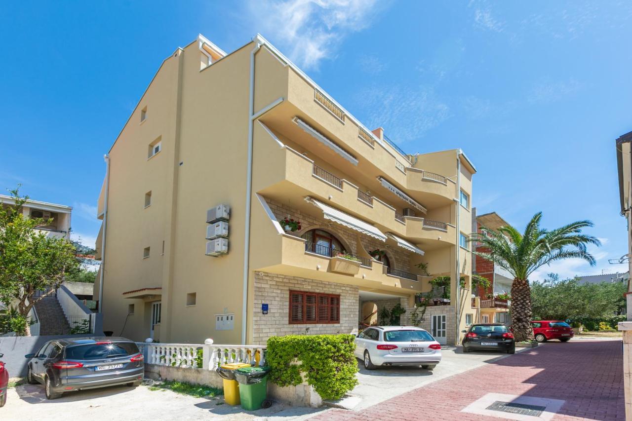 Apartments Barba Тучепи Екстер'єр фото