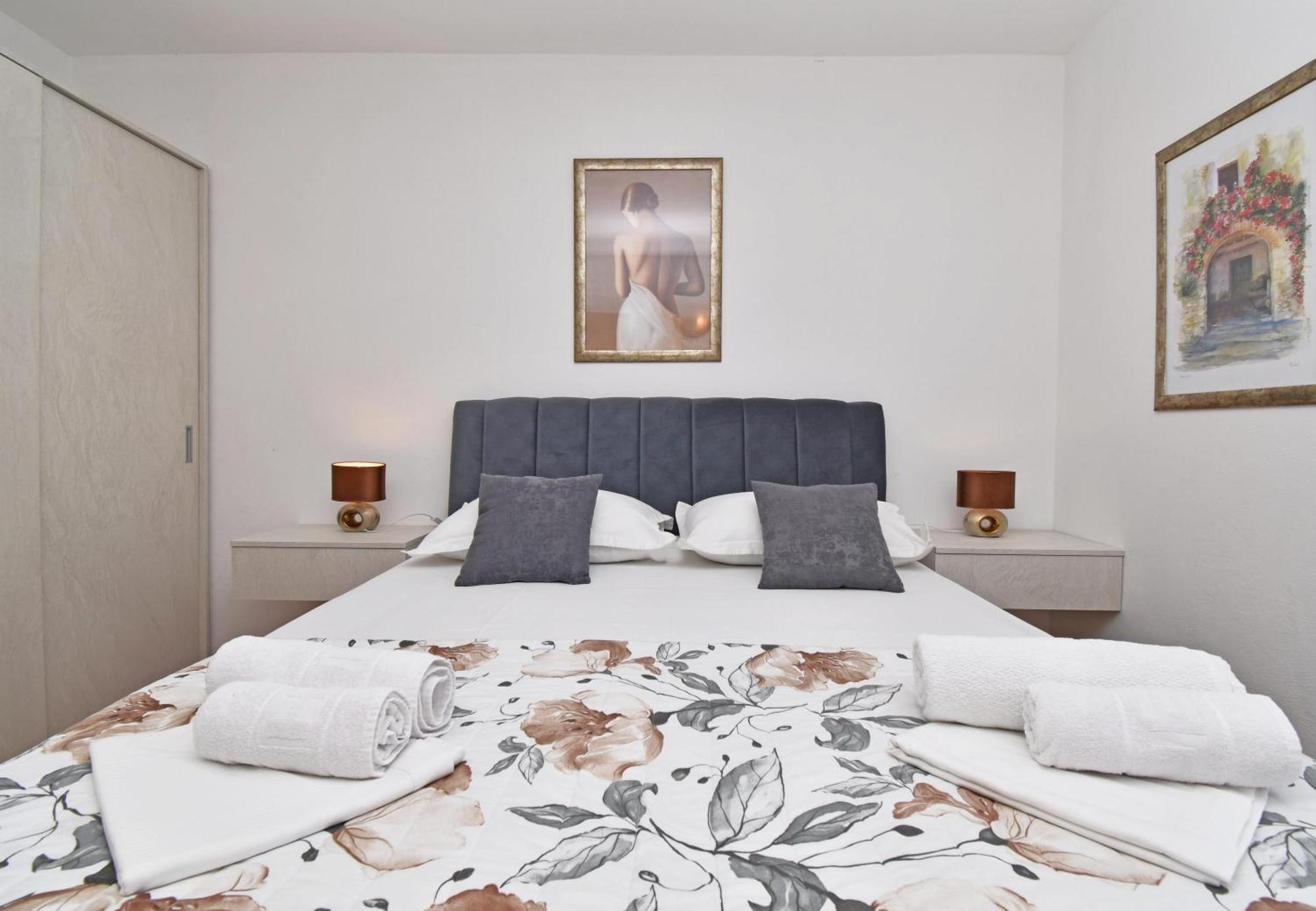Apartments Barba Тучепи Екстер'єр фото